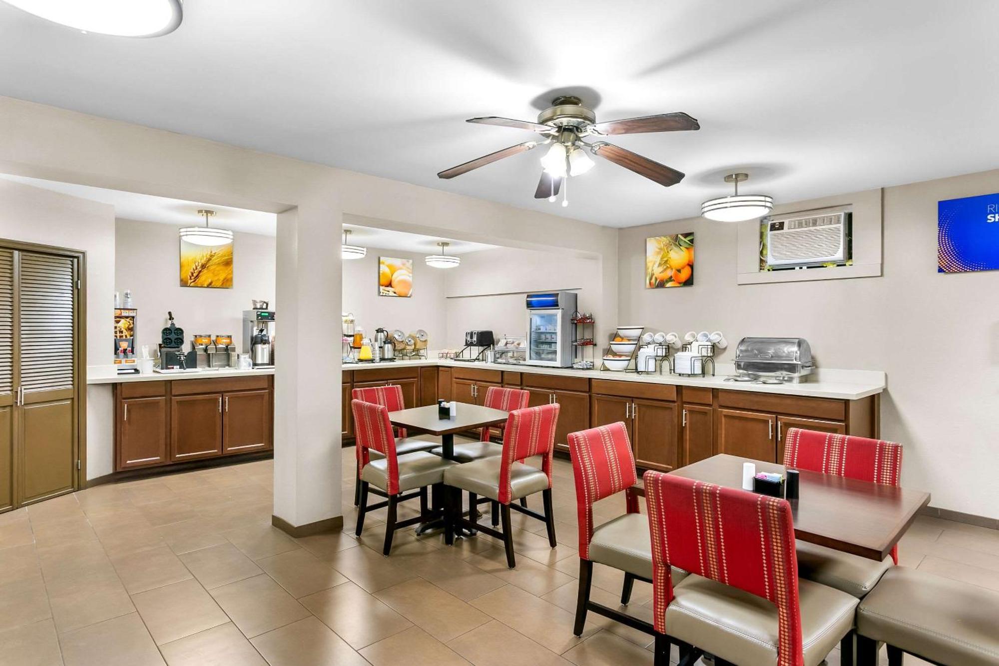 Comfort Inn Red Horse Frederick Ngoại thất bức ảnh