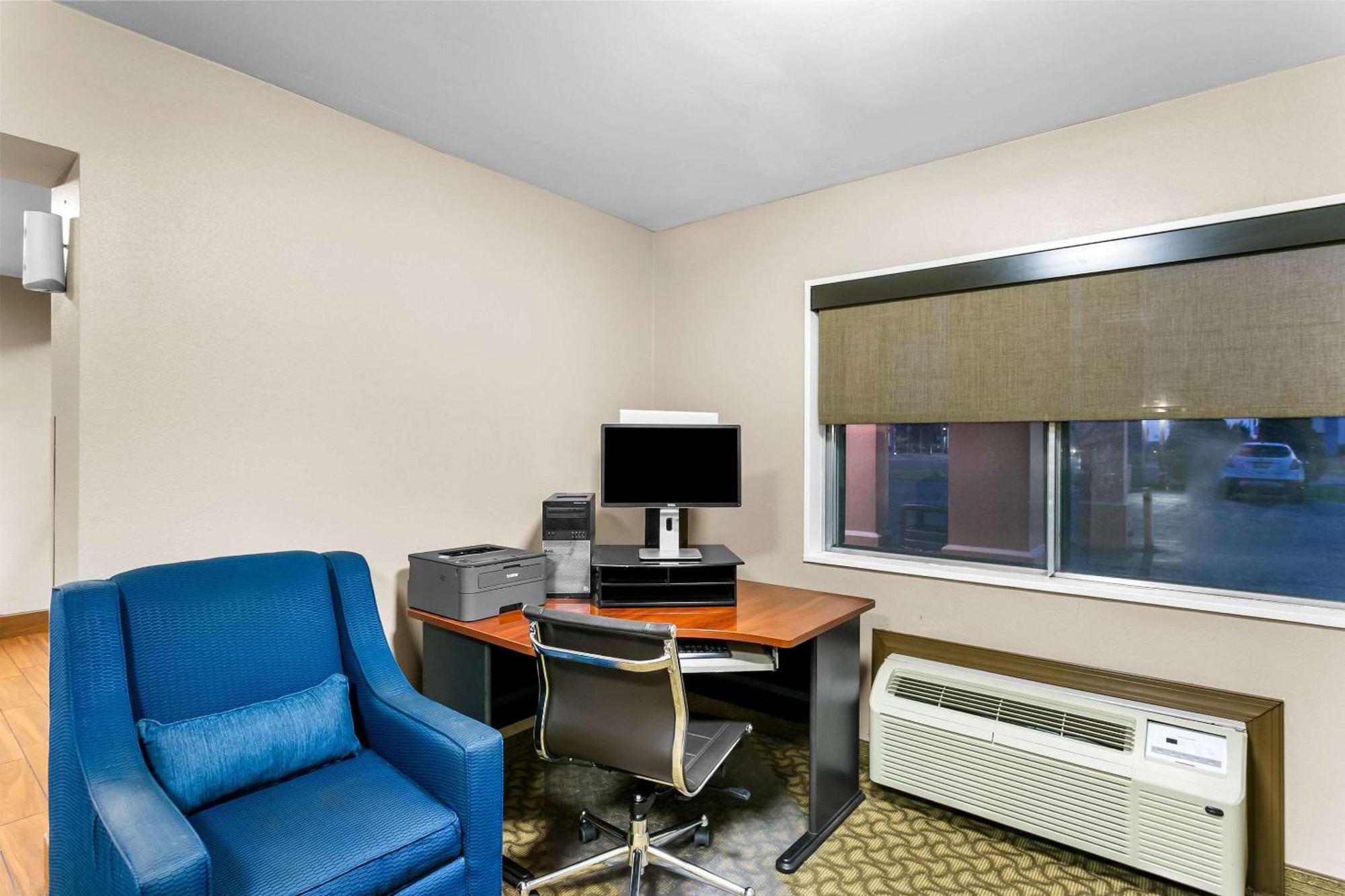 Comfort Inn Red Horse Frederick Ngoại thất bức ảnh
